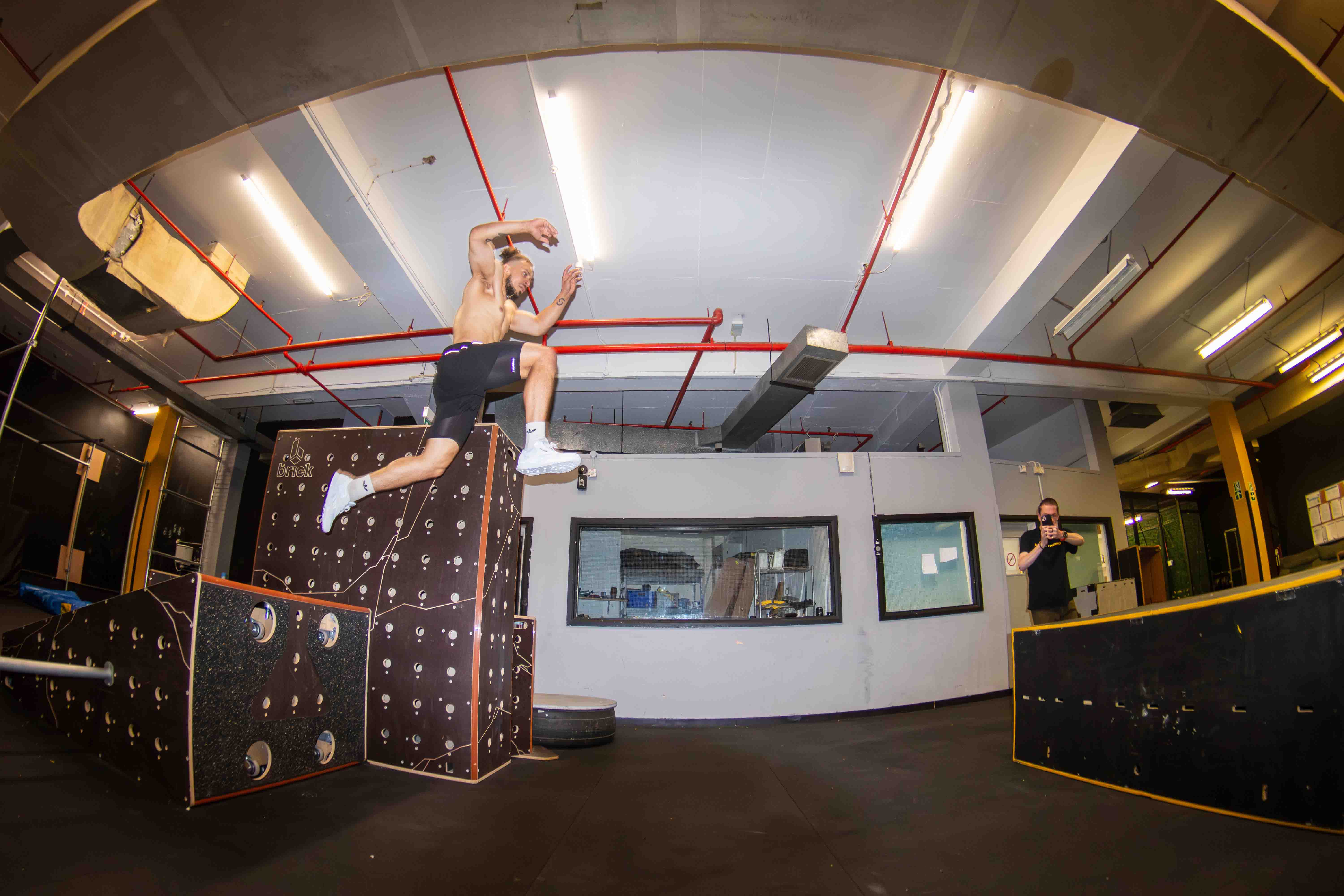Luke Brown vaulting off the box at Spiral Freerun